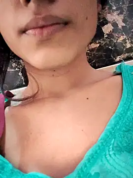 Snapshot of Babby_girl08 chatting on 11.05.25 Babby girl08 online show from 11.05.25