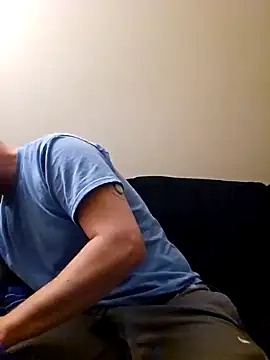 Snapshot of cmichaelxxx chatting on 01.14.25 cmichaelxxx online show from 01.14.25