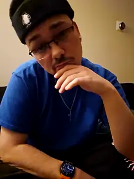 Snapshot of cmichaelxxx chatting on 01.15.25 cmichaelxxx online show from 01.15.25