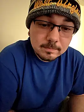 Snapshot of cmichaelxxx chatting on 02.14.25 cmichaelxxx online show from 02.14.25