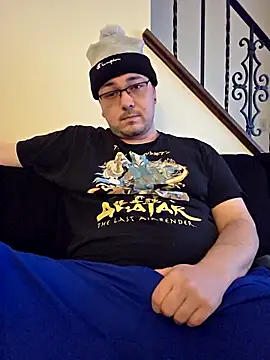 Snapshot of cmichaelxxx chatting on 03.18.25 cmichaelxxx online show from 03.18.25