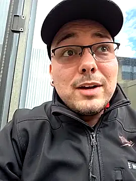 Snapshot of cmichaelxxx chatting on 03.20.25 cmichaelxxx online show from 03.20.25