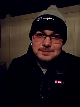 Snapshot of cmichaelxxx chatting on 03.22.25 cmichaelxxx online show from 03.22.25