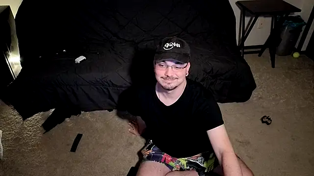 Snapshot of cmichaelxxx chatting on 09.21.25 cmichaelxxx online show from 09.21.25