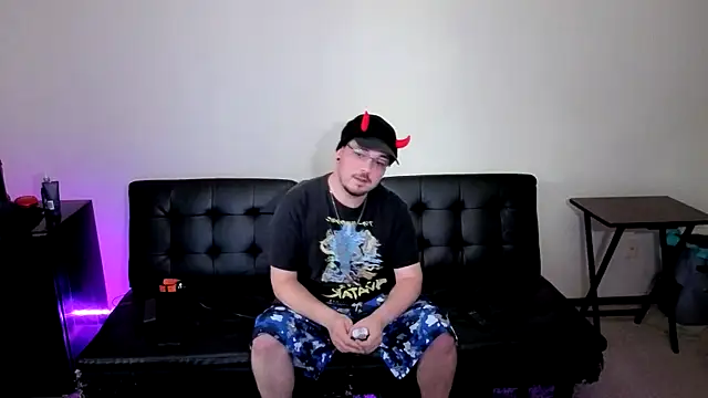 Snapshot of cmichaelxxx chatting on 09.23.25 cmichaelxxx online show from 09.23.25