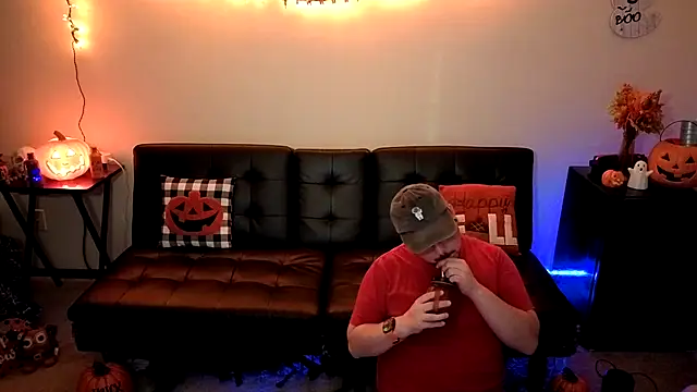 Snapshot of cmichaelxxx chatting on 10.26.25 cmichaelxxx online show from 10.26.25