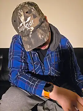 Snapshot of cmichaelxxx chatting on 11.16.25 cmichaelxxx online show from 11.16.25