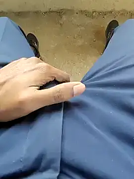 Snapshot of bananadick____ chatting on 12.17.24 bananadick online show from 12.17.24