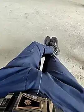 Snapshot of bananadick____ chatting on 12.31.24 bananadick online show from 12.31.24