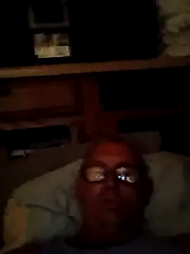 Snapshot of fun2fuck173 chatting on 09.19.25 fun2fuck173 online show from 09.19.25