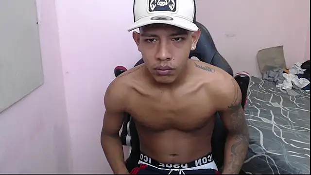 Snapshot of mr_stiven_ chatting on 01.14.25 mr stiven  online show from 01.14.25