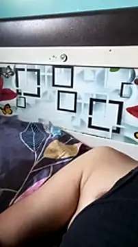 Snapshot of Smarterboytravel chatting on 12.29.24 Smarterboytravel online show from 12.29.24