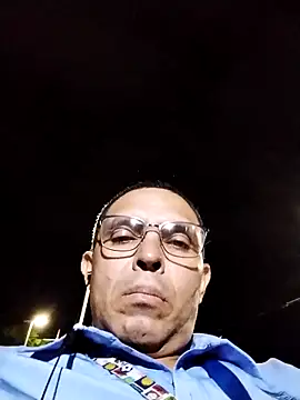 Snapshot of Alex011277 chatting on 10.08.25 Alex011277 online show from 10.08.25