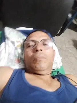 Snapshot of Alex011277 chatting on 10.12.25 Alex011277 online show from 10.12.25