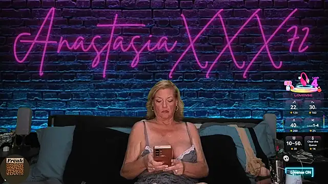 Snapshot of anastasiaxxx72 chatting on 11.12.25 anastasiaxxx72 online show from 11.12.25