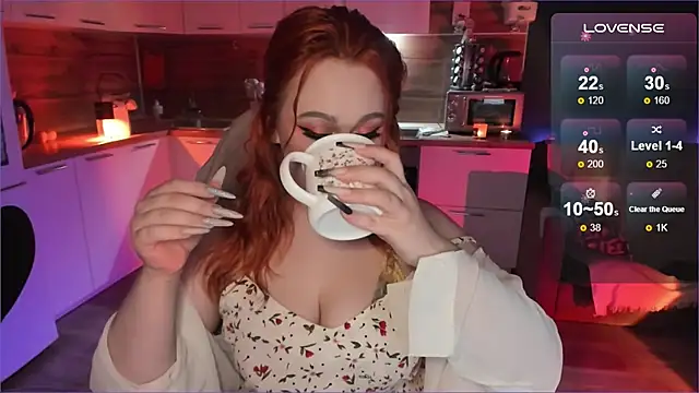 Snapshot of Flower_Camellia77 chatting on 12.17.24 Flower Camellia77 online show from 12.17.24