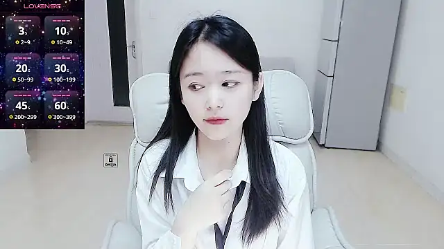 Snapshot of CN-Babycat chatting on 02.26.25 CN-Babycat online show from 02.26.25