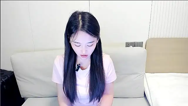 Snapshot of CN-Babycat chatting on 09.19.25 CN-Babycat online show from 09.19.25