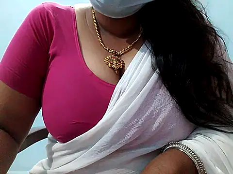 Snapshot of Tamilsathya2024 chatting on 01.01.25 Tamilsathya2024 online show from 01.01.25