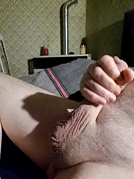 Snapshot of farock chatting on 12.30.24 farock online show from 12.30.24