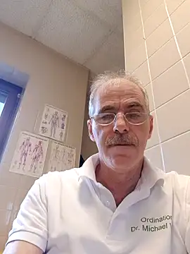 Snapshot of farock chatting on 01.10.25 farock online show from 01.10.25