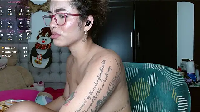 Snapshot of Sexy_Lia_ chatting on 01.20.25 Sexy Lia  online show from 01.20.25