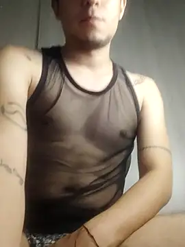 Snapshot of GamerQuinn chatting on 12.21.24 GamerQuinn online show from 12.21.24