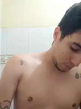 Snapshot of GamerQuinn chatting on 12.27.24 GamerQuinn online show from 12.27.24