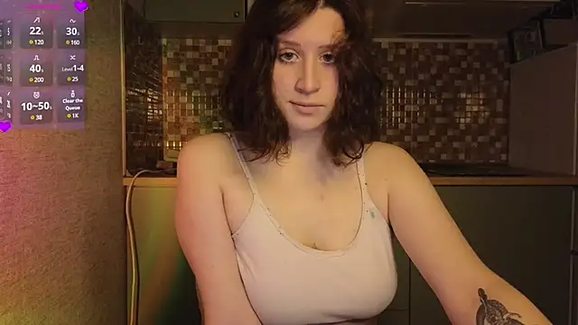 Snapshot of whatamarrie chatting on 01.15.25 whatamarrie online show from 01.15.25