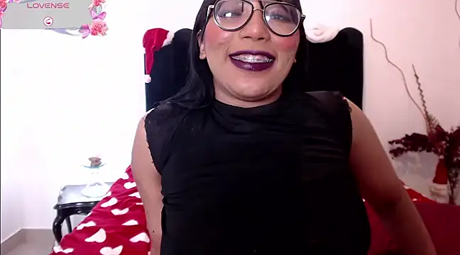 Snapshot of AmyBriiggs chatting on 12.27.24 AmyBriiggs online show from 12.27.24