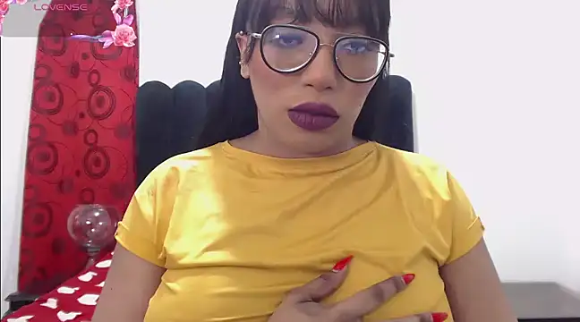 Snapshot of AmyBriiggs chatting on 01.10.25 AmyBriiggs online show from 01.10.25