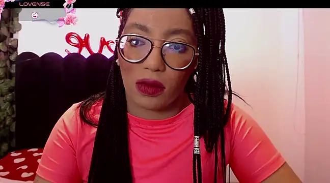 Snapshot of AmyBriiggs chatting on 02.16.25 AmyBriiggs online show from 02.16.25