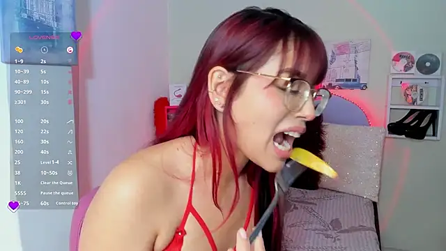 Fresita Rosita online show from 01.28.25