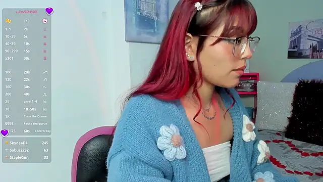 Fresita Rosita online show from 02.15.25