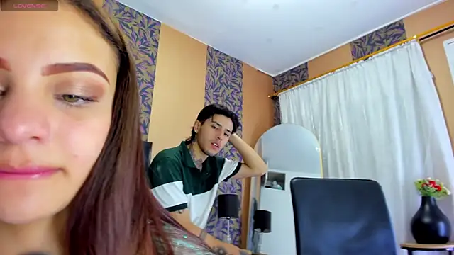 Snapshot of hinata_itachi chatting on 10.09.25 hinata itachi online show from 10.09.25