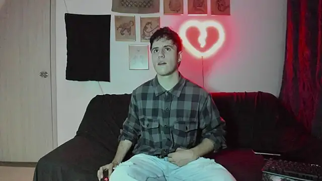 Snapshot of Antonello_Vannucci chatting on 01.03.25 Antonello Vannucci online show from 01.03.25