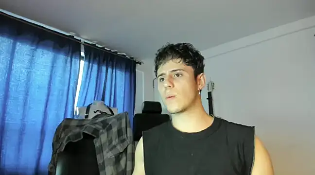 Snapshot of Antonello_Vannucci chatting on 03.01.25 Antonello Vannucci online show from 03.01.25