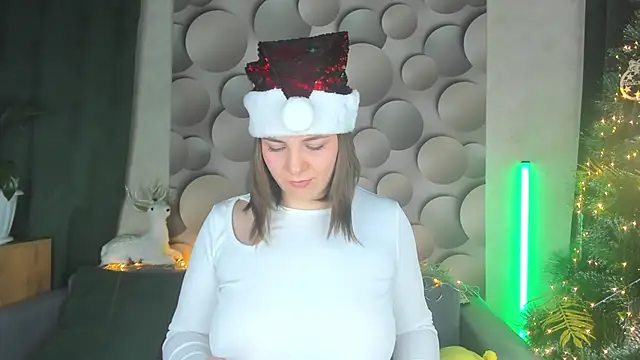 Snapshot of Cute_smile_sharon chatting on 12.24.24 Cute smile sharon online show from 12.24.24