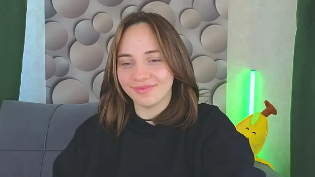 Snapshot of Cute_smile_sharon chatting on 02.24.25 Cute smile sharon online show from 02.24.25