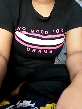 Snapshot of Riyashahi1 chatting on 09.14.25 Riyashahi1 online show from 09.14.25