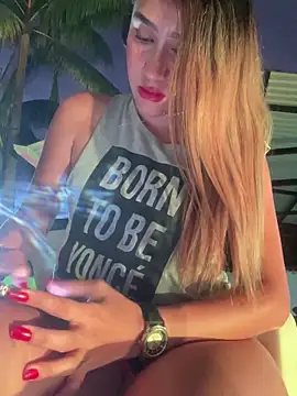 Snapshot of Mariapaula chatting on 01.04.25 Mariapaula online show from 01.04.25