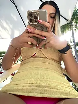 Snapshot of Mariapaula chatting on 01.12.25 Mariapaula online show from 01.12.25