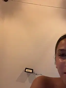 Snapshot of Mariapaula chatting on 02.01.25 Mariapaula online show from 02.01.25