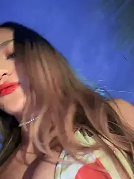 Snapshot of Mariapaula chatting on 02.01.25 Mariapaula online show from 02.01.25