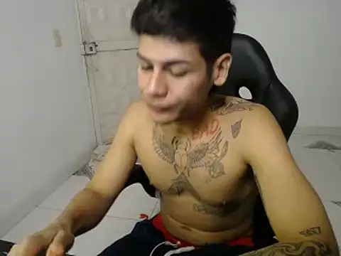 Snapshot of Clyde019 chatting on 01.16.25 Clyde019 online show from 01.16.25