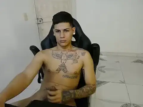 Snapshot of Clyde019 chatting on 01.23.25 Clyde019 online show from 01.23.25