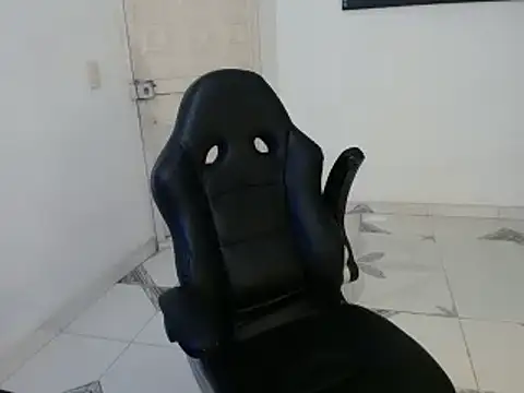 Snapshot of Clyde019 chatting on 01.26.25 Clyde019 online show from 01.26.25