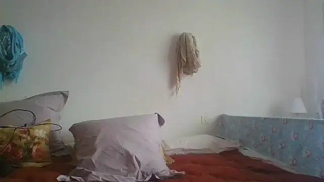 Snapshot of BELLAMORGANE1 chatting on 01.28.25 BELLAMORGANE1 online show from 01.28.25