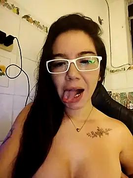 Snapshot of StarSex22 chatting on 12.26.24 StarSex22 online show from 12.26.24