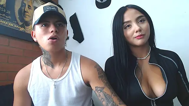 Snapshot of Thiago_x_Sahara chatting on 12.29.24 Thiago x Sahara online show from 12.29.24